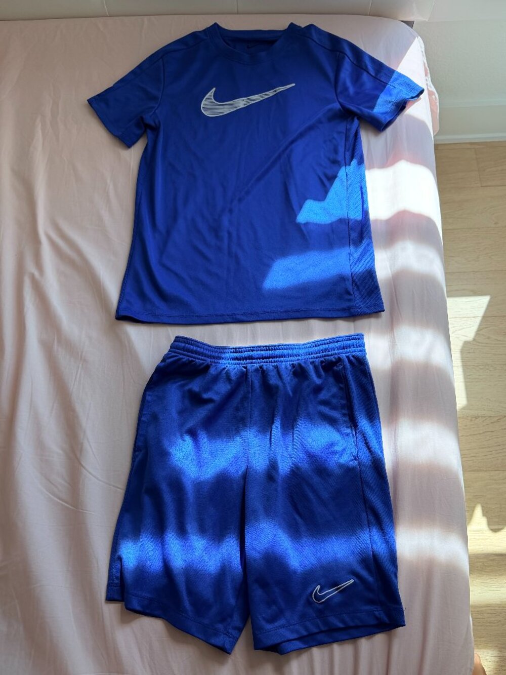Nike Boys 2-Piece Set Blue Dri-FIT T-Shirt & Athletic Shorts Size L